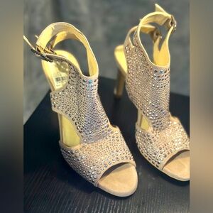 INC International Concepts Women's Tan Sandals size 6